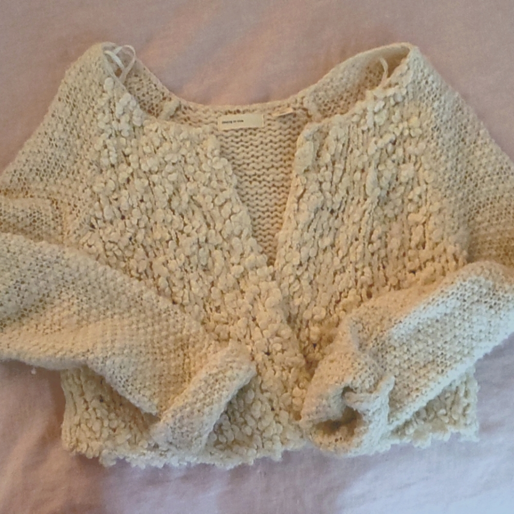 Sleeping on snow popcorn sweater Size M